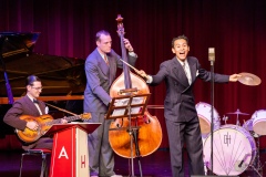 the-swingin-hermlins-7076